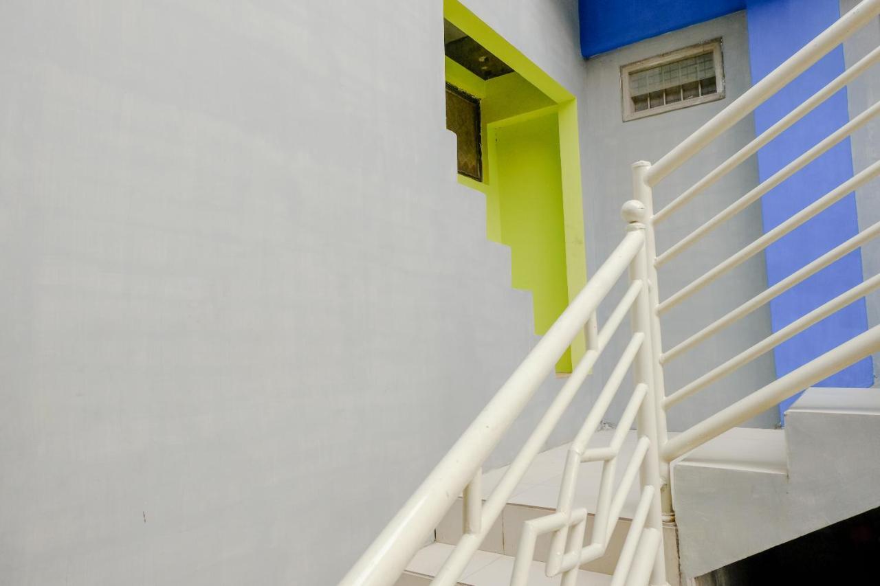 Spot On 2081 Sriwijaya Family Residence Lawang Exterior photo